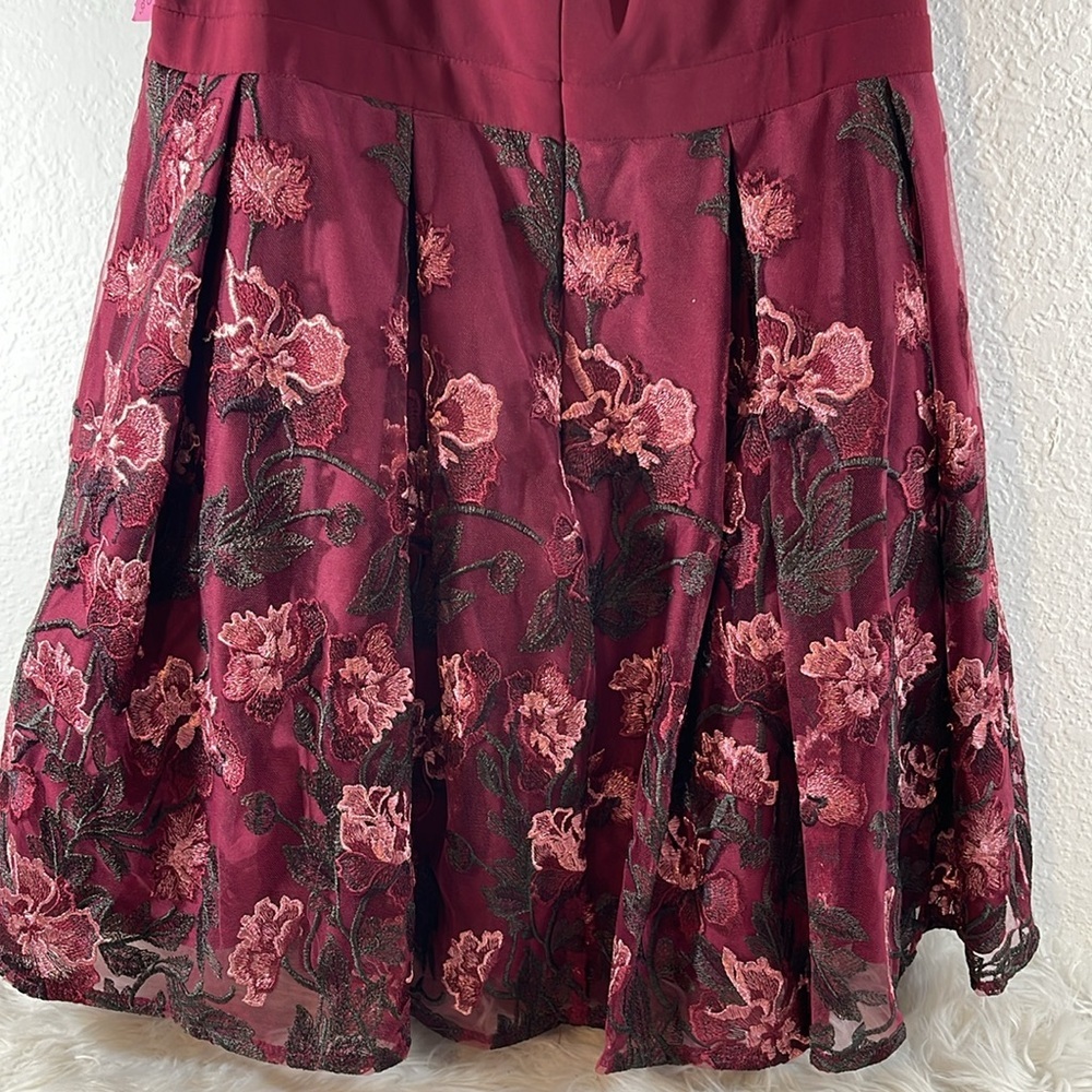 Morgan & Co. Juniors' Embroidered Cold-Shoulder Fit & Flare Dress Pockets Sz 20W - Picture 9 of 14